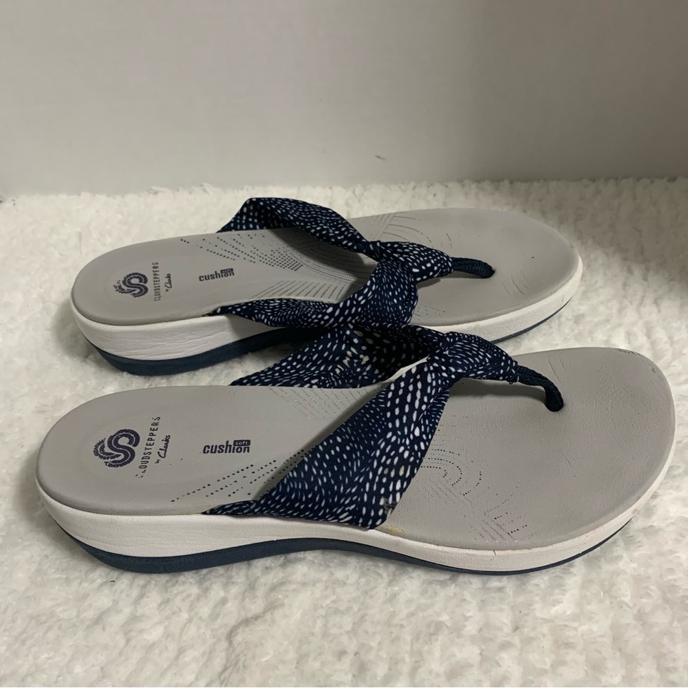 Clark Cloudsteppers Arla Glison Flip Flop Soft Women Size 9M‎ Blue Polka Dot